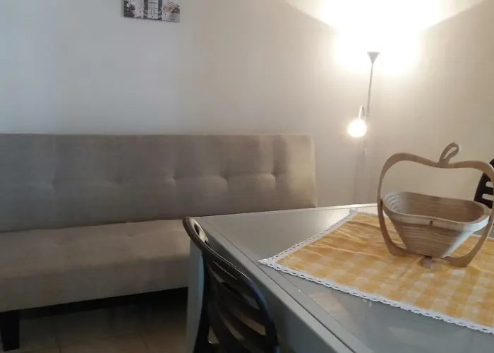 Semesterbostad Acacia